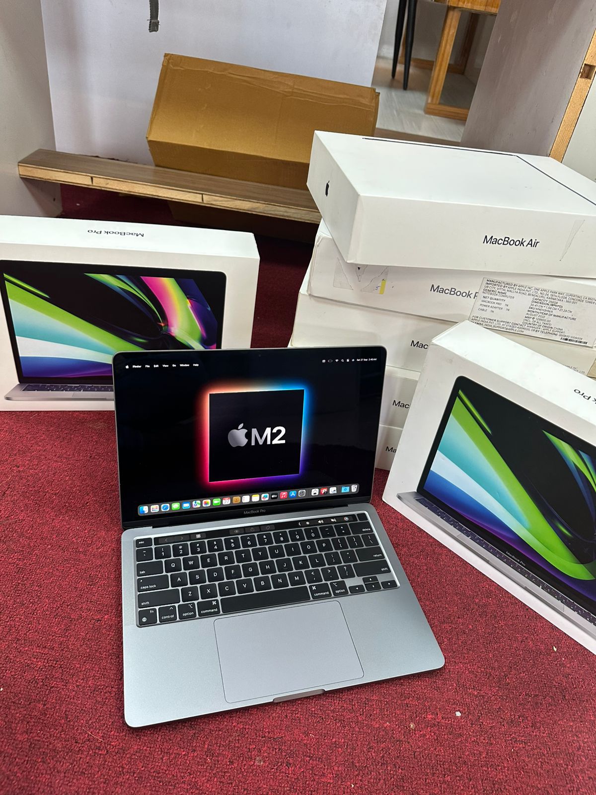 (Refurbished) Apple Macbook M2 air 8/256 with box